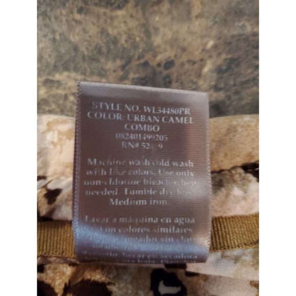 White Stag Womens Sz XL Button Down Blouse Animal Print Roll Sleeves Brown Pink - Picture 4 of 7